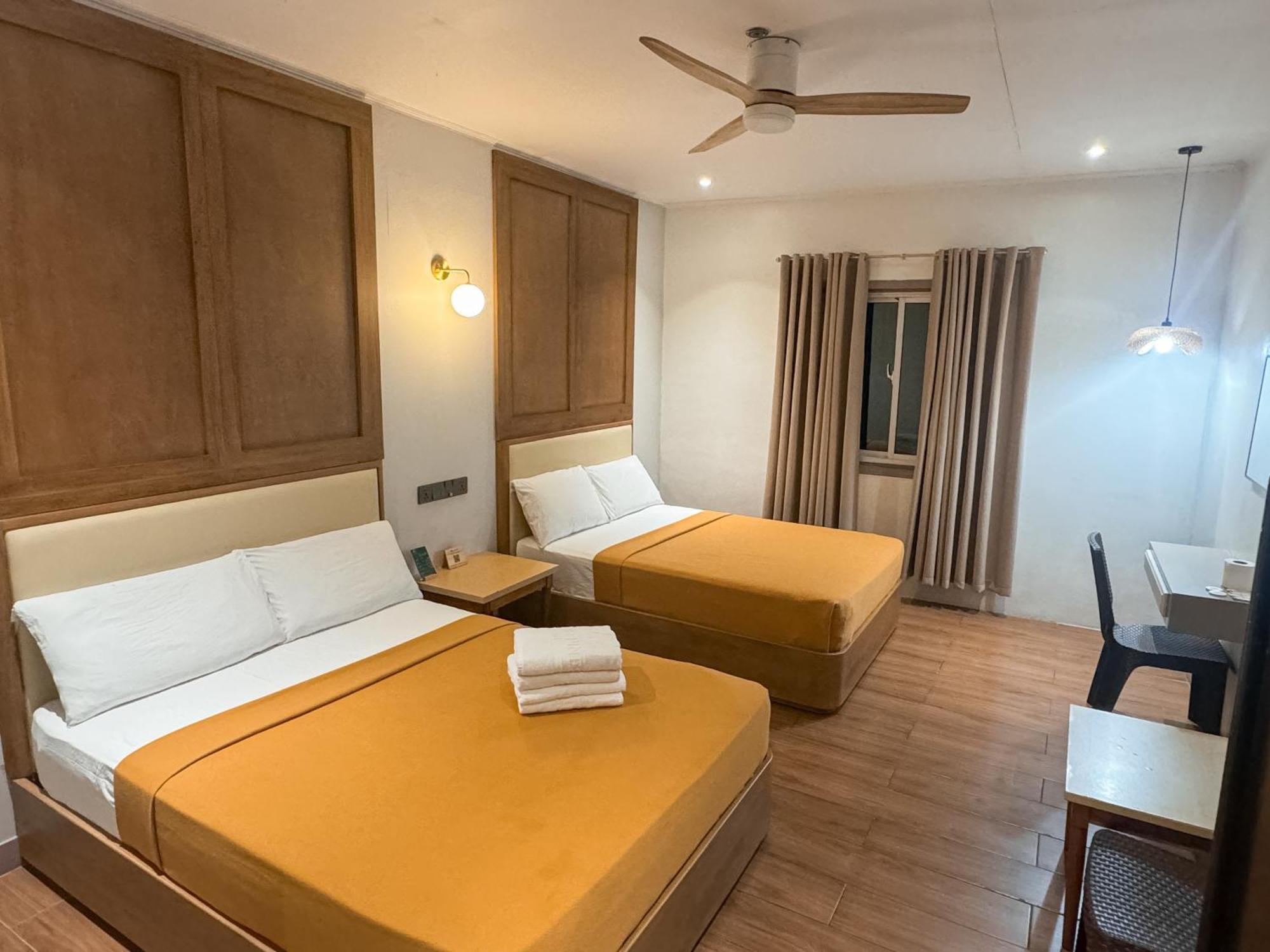 באגויו Metro Pines Inn מראה חיצוני תמונה